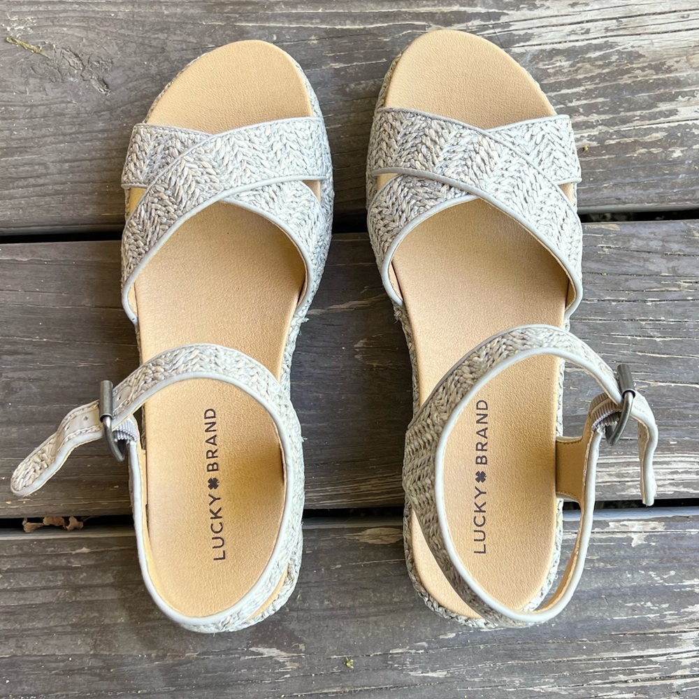 Straw platform sandals
